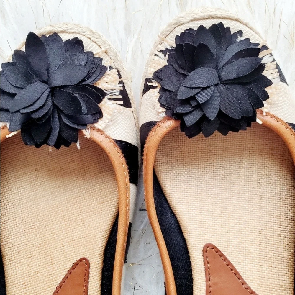 Kim Rogers Black and White Espadrilles with Striped Pattern Size 7.5